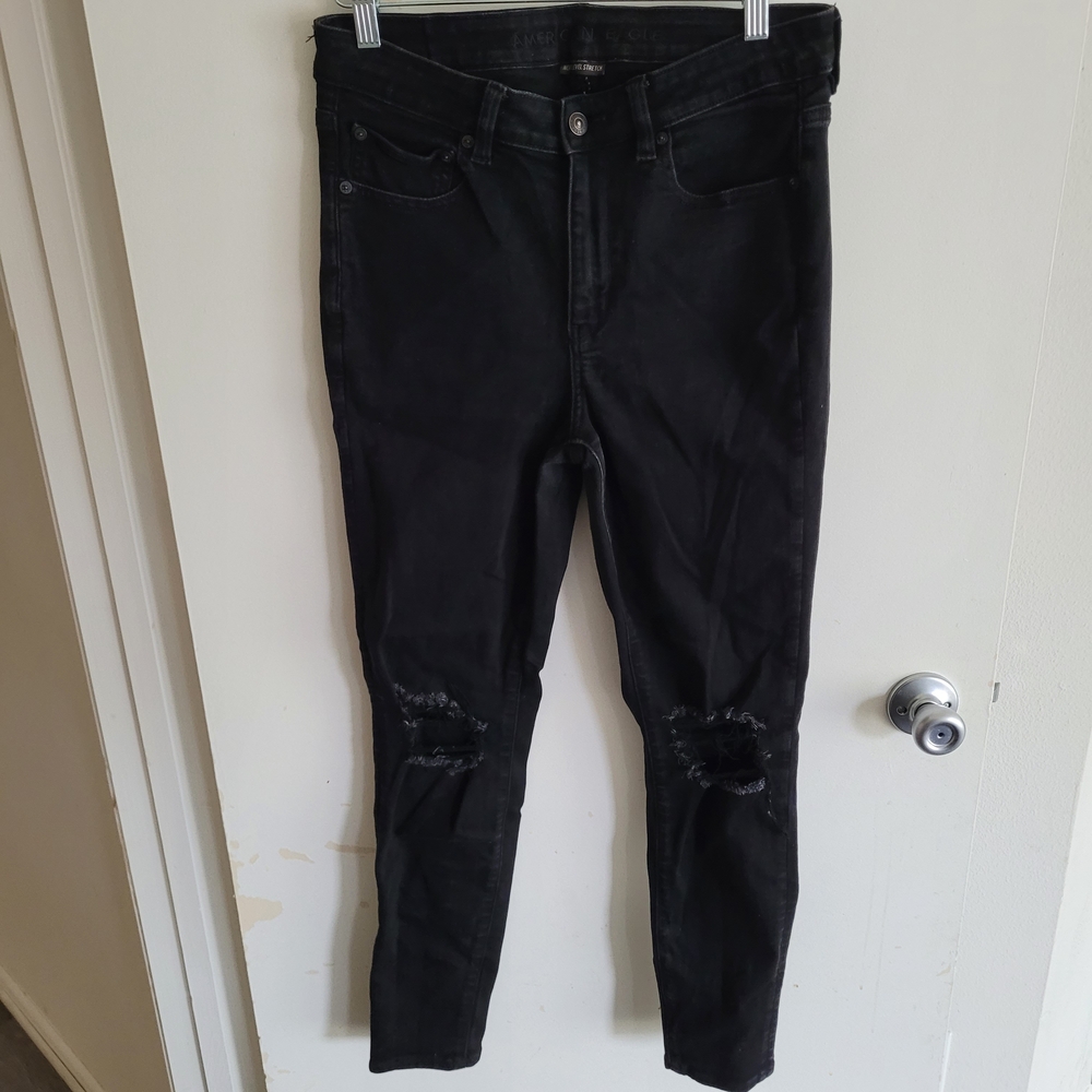 🎉American Eagle Outfitters Black Ripped Skinny Jeans